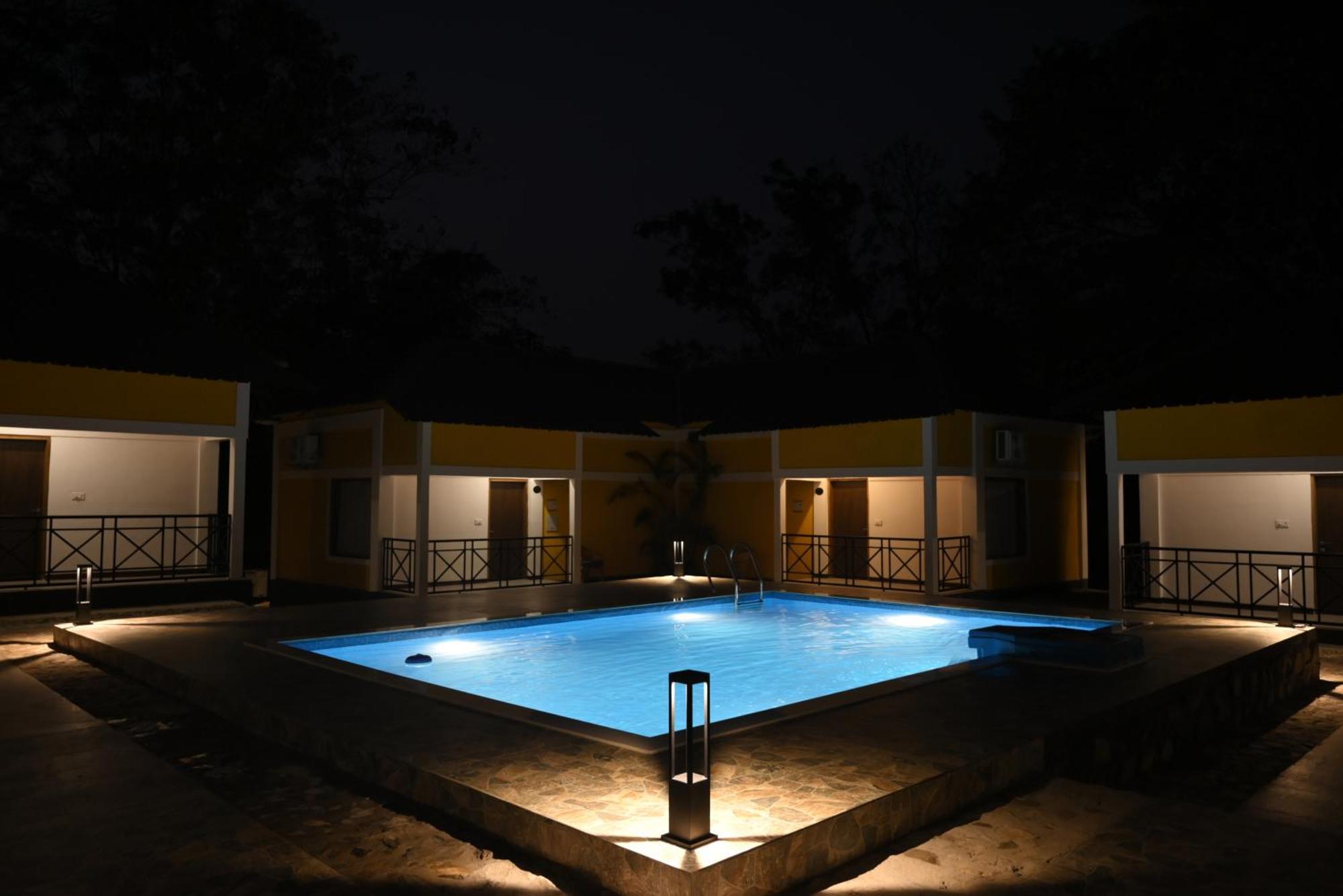 Landmark Woods Hotel Kaziranga Luaran gambar