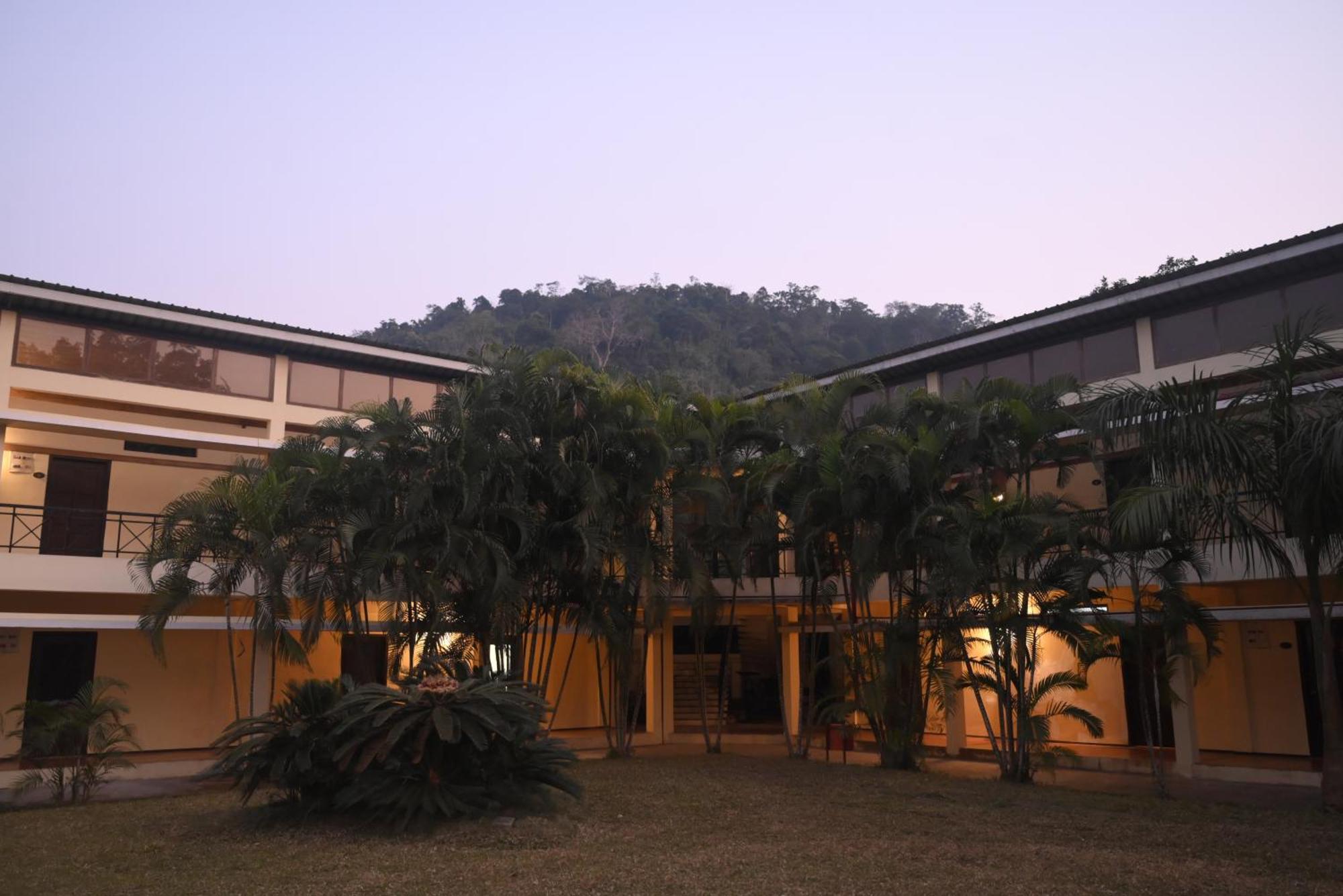 Landmark Woods Hotel Kaziranga Luaran gambar
